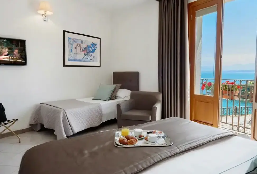 Pokój w hotelu Al Madarig