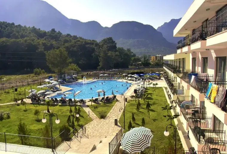 Basen w hotelu Alder Garden (ex. Eldar Garden Resort)