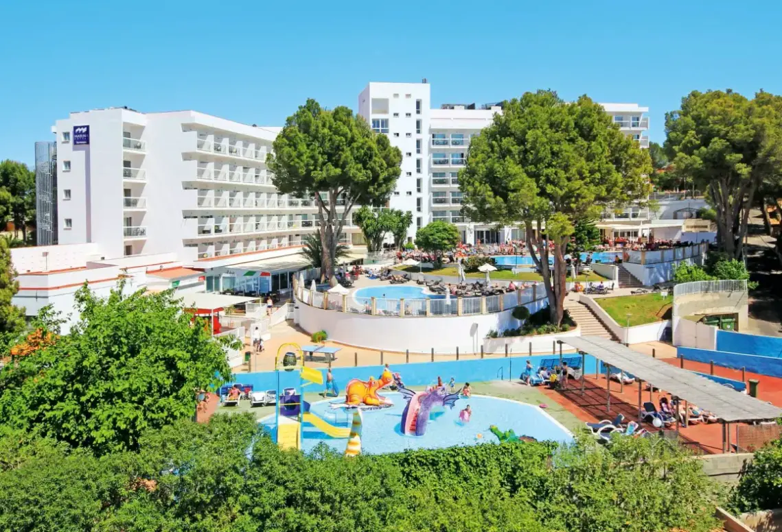 Basen w hotelu Alua Sun Torrenova (ex. Marina Torrenova)