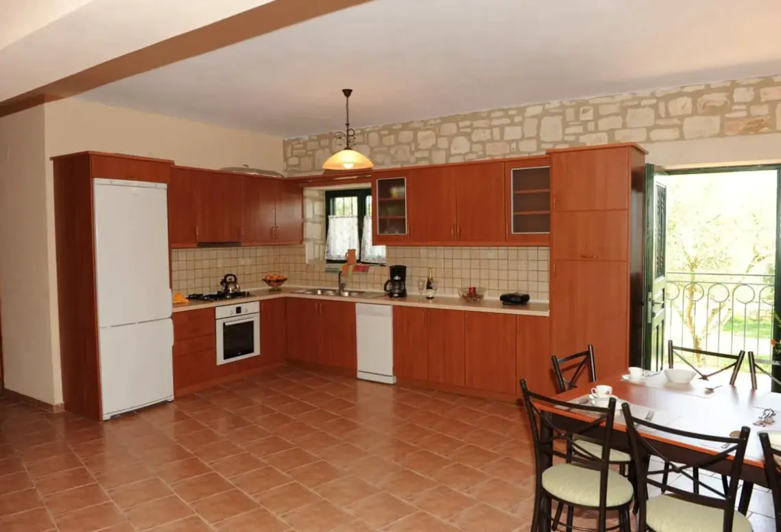 Restauracja i jedzenie w hotelu Ammos Villas