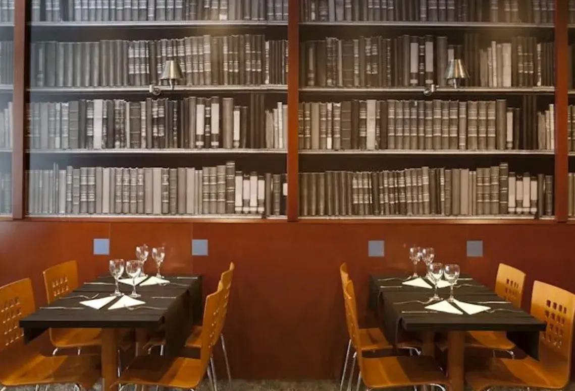 Restauracja i jedzenie w hotelu Amrey Sant Pau