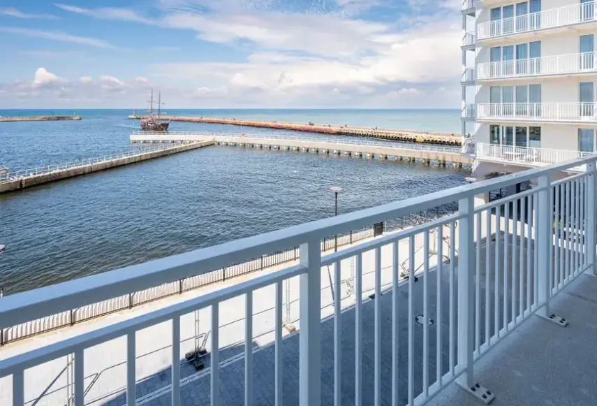 Widok z hotelu Apartamenty Marina Royale