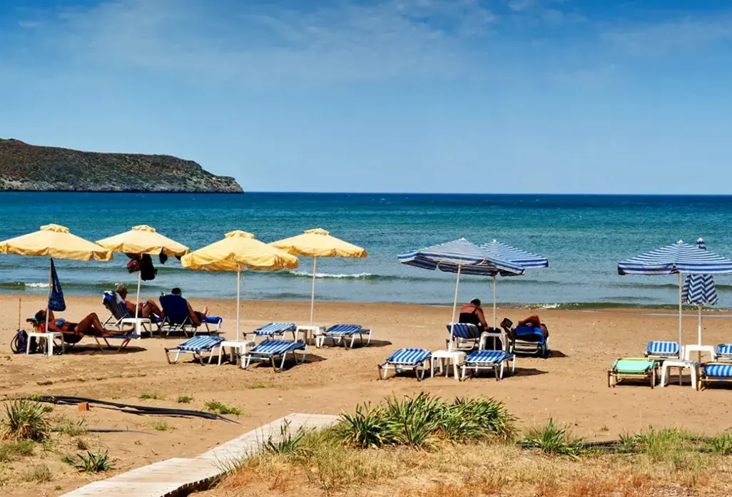 Plaża przy hotelu Aparthotel Thodorou