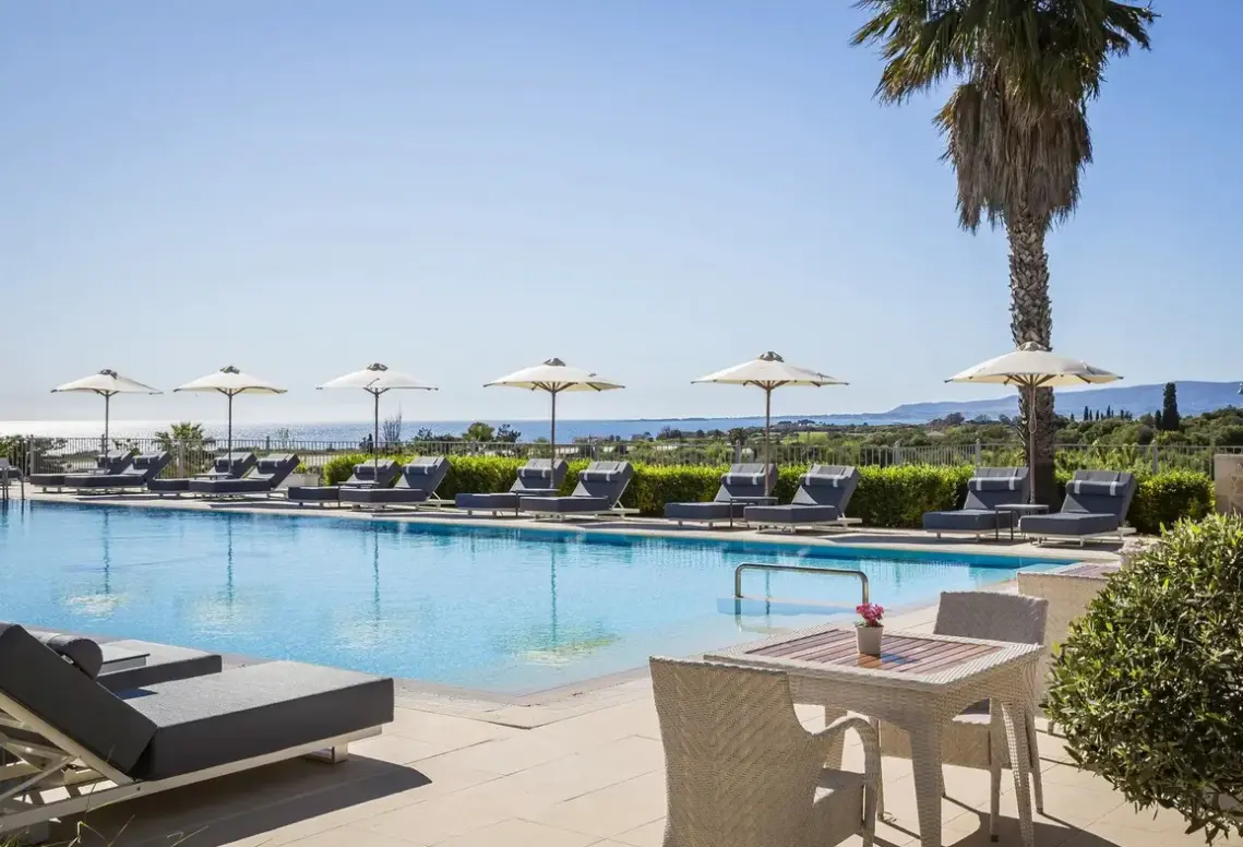 Hotel Astra Village (Eloundy)