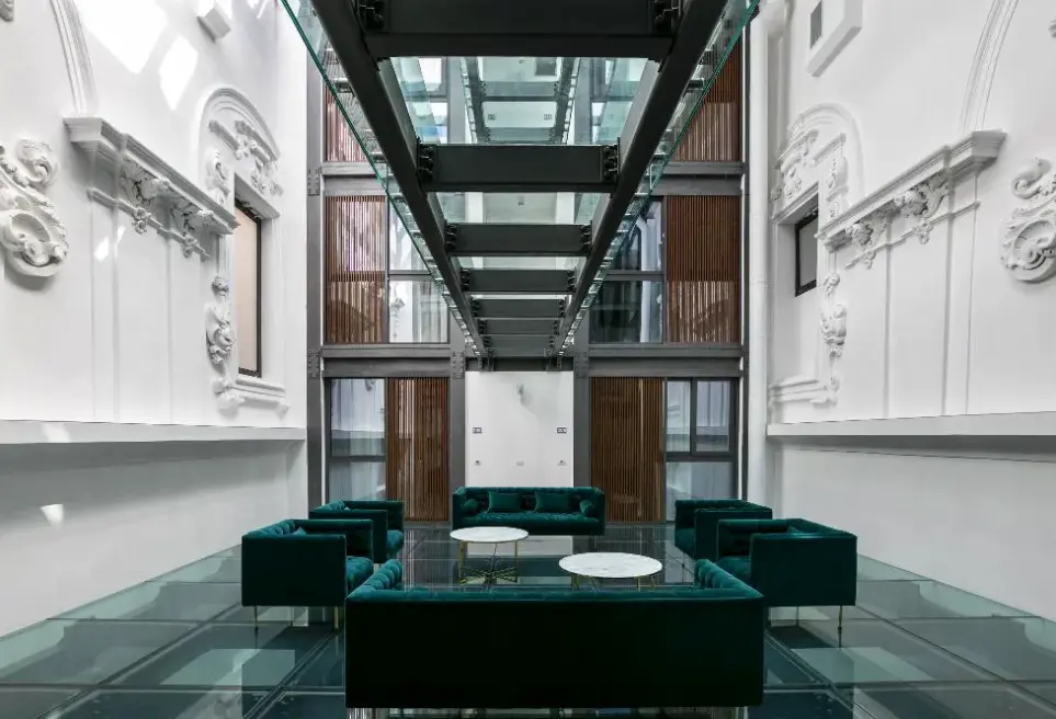 Lobby hotelu Azzoli Trapani - Apartments & Skypool