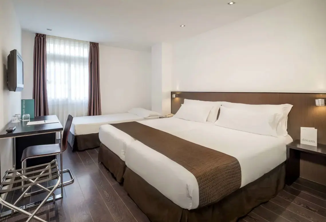 Pokój w hotelu Barcelo Santa Cruz Contemporaneo