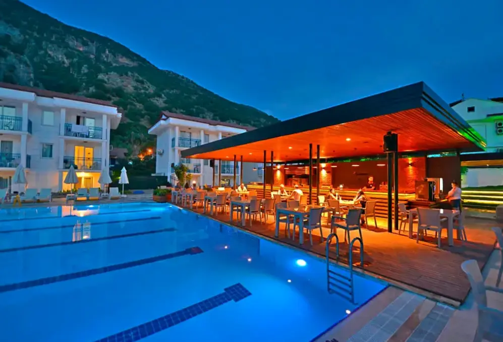 Hotel Belcekum Beach