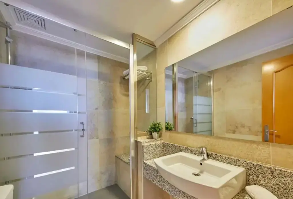 Łazienka w pokoju hotelu Ben Hur Apartamentos
