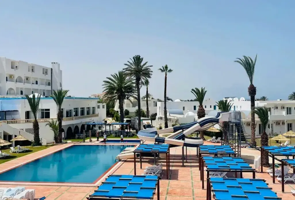 Basen w hotelu Best Beach (ex. Cosmos Tergui Club)
