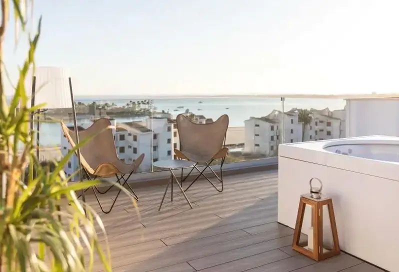 Widok z hotelu Bordoy Alcudia Port Suites (ex Caprice Alcudia Port, Ferrer Maristany)