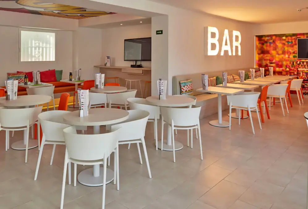 Restauracja i jedzenie w hotelu BQ Carmen Playa
