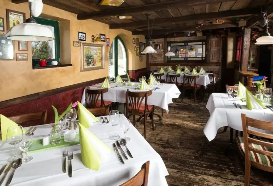 Restauracja i jedzenie w hotelu Brockenblick