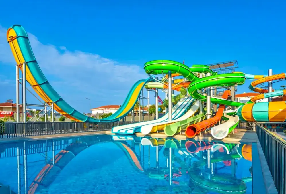 Basen w hotelu Calyptus Kirman Premium