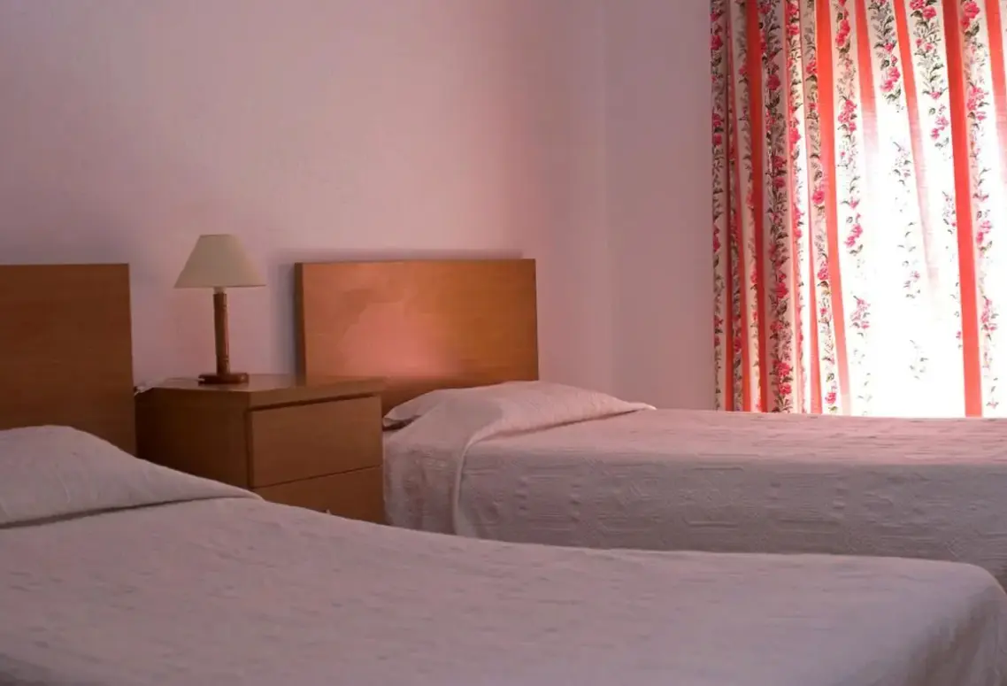 Pokój w hotelu Castelos Da Rocha