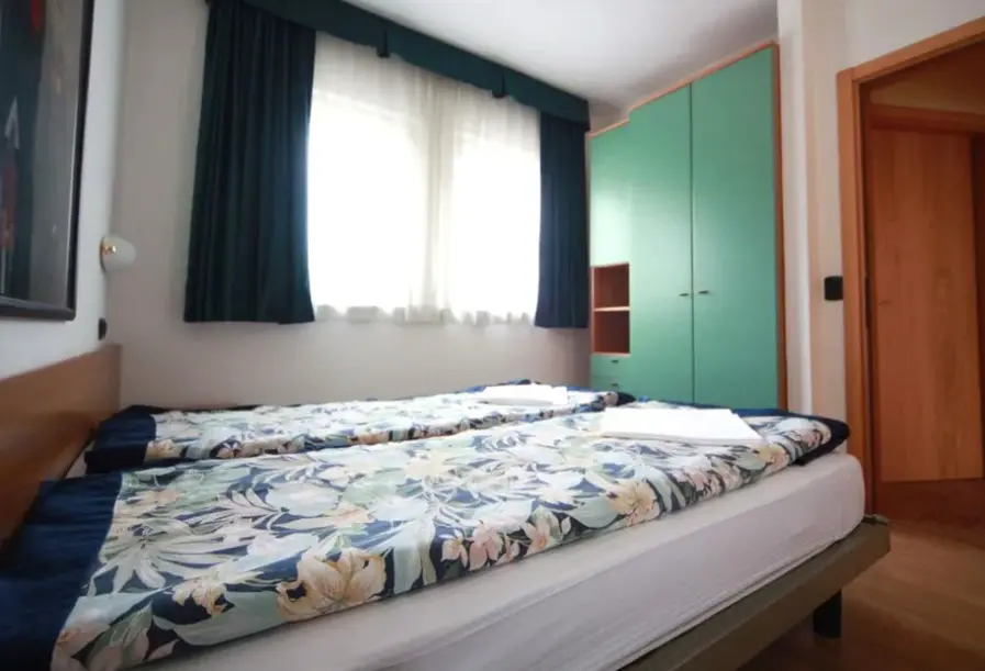 Plaża przy hotelu Chalet Olta