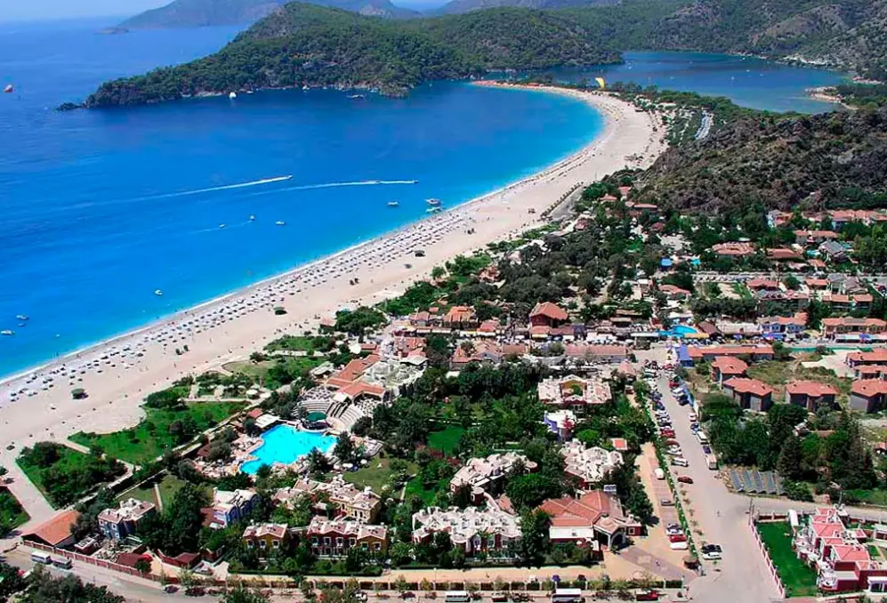 Plaża przy hotelu Club Belcekiz Beach