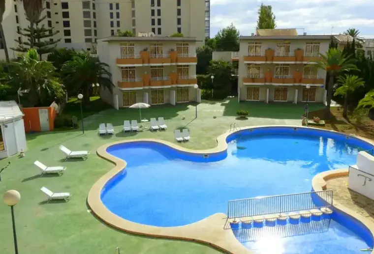 Basen w hotelu Club Sa Coma Apartamentos