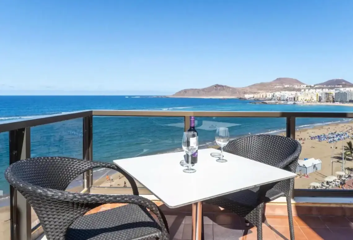 Widok z hotelu Colon Playa Apartamentos