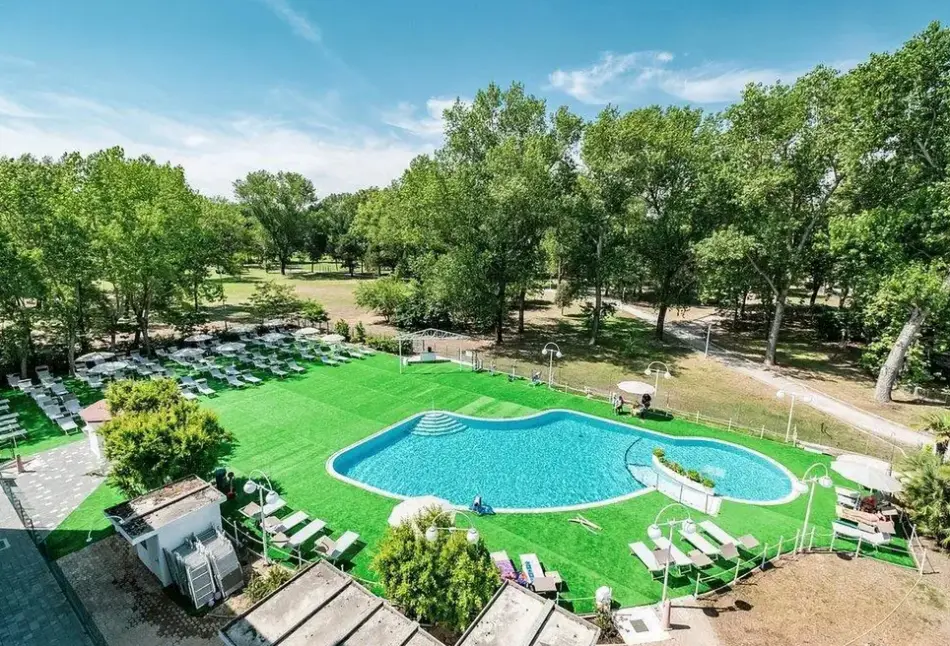 Hotel Color Green Village