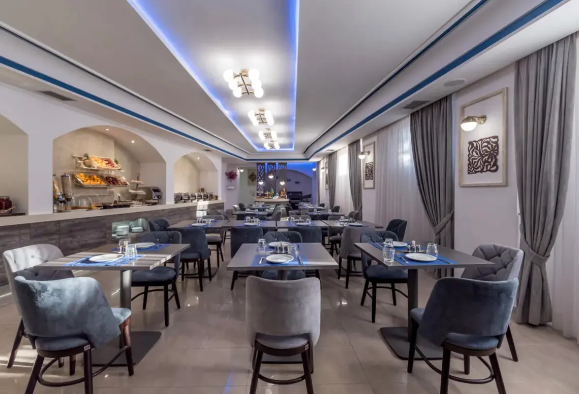 Restauracja i jedzenie w hotelu Daedalus