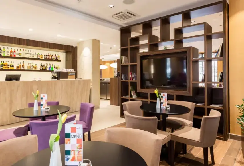 Restauracja i jedzenie w hotelu DeSilva Premium Poznań