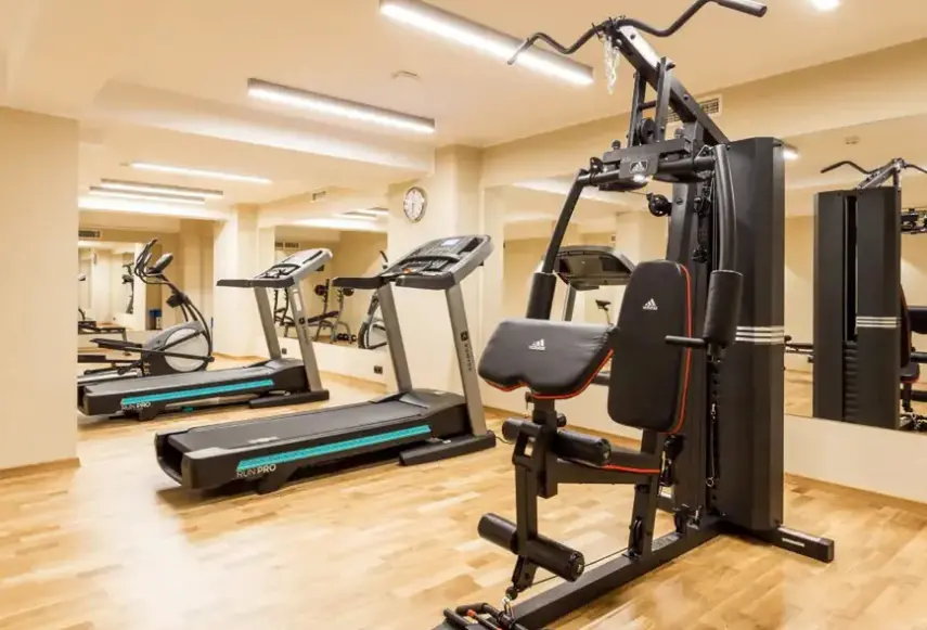 Siłownia w hotelu DeSilva Premium Poznań