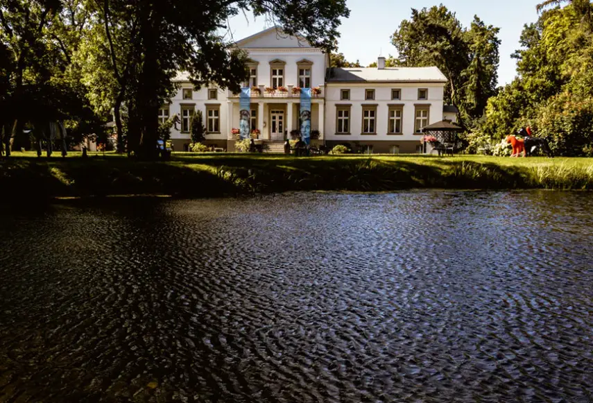 Hotel Dwór w Podstolicach