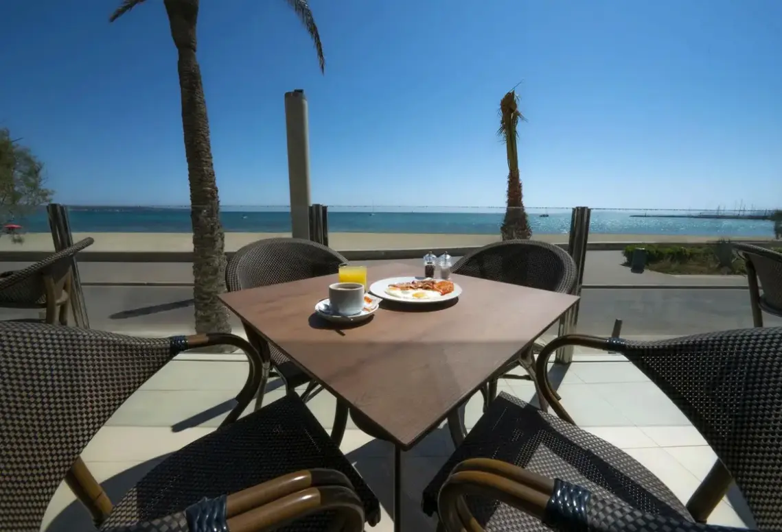 Restauracja i jedzenie w hotelu Eden Palma Playa