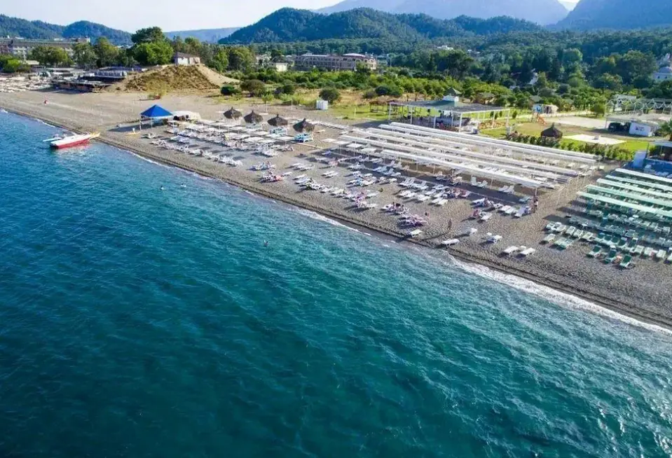 Plaża przy hotelu Elamir Beach Bungalow
