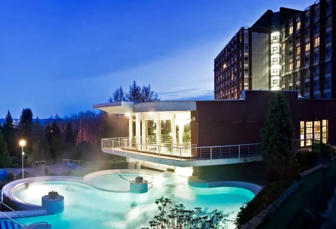 Basen w hotelu Ensana Thermal Aqua