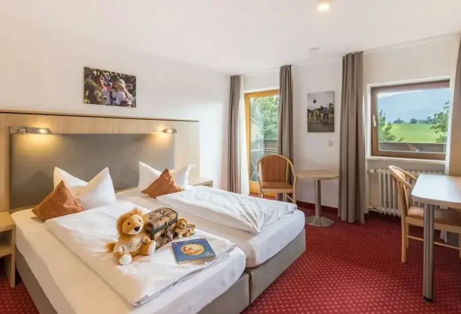 Pokój w hotelu Familienhotel Lowen Nesselwang
