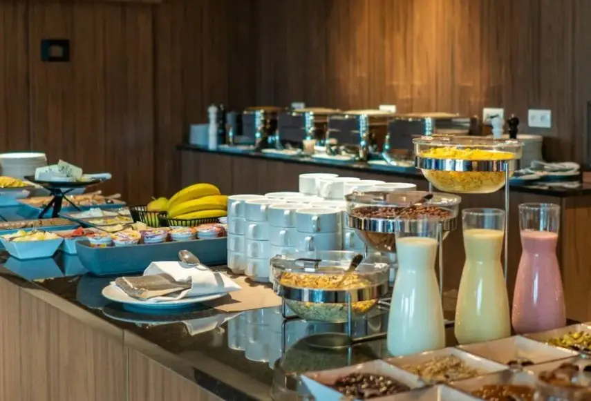 Restauracja i jedzenie w hotelu Focus Poznań