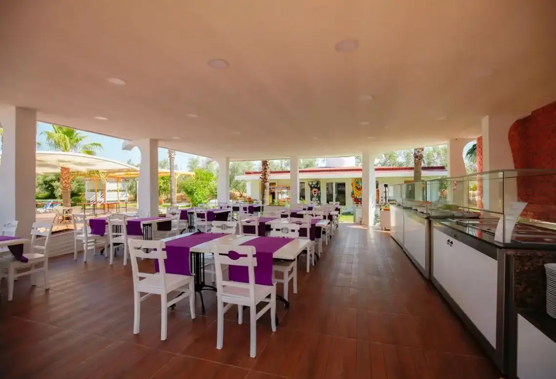 Restauracja i jedzenie w hotelu Fun & Sun Smart Hane Sun