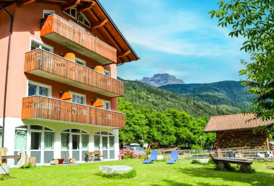 Hotel Garni Nardis w Włochy (Trentino) - oferta last minute