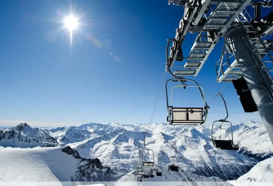 Widok z hotelu Gasthof Sportalm