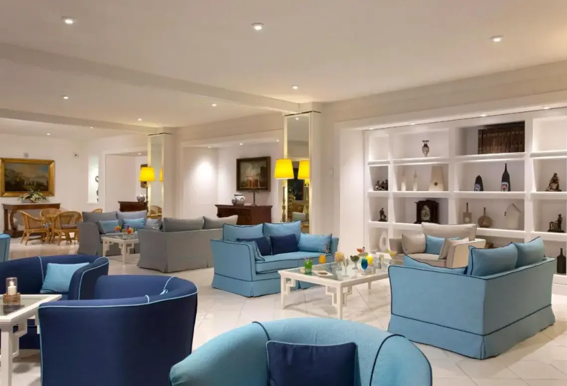 Lobby hotelu GH Capodimonte