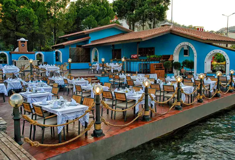 Restauracja i jedzenie w hotelu Grand Yazici Club Turban Thermal