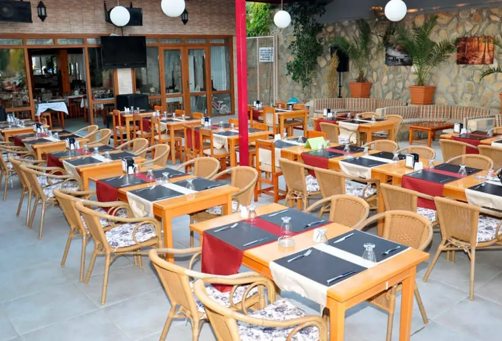 Restauracja i jedzenie w hotelu Gumbet Anil Beach