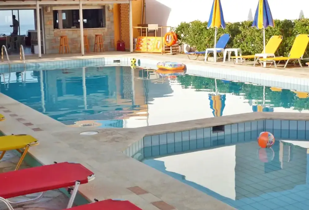 Hotel Haris Apartaments (Kokkini Hani)