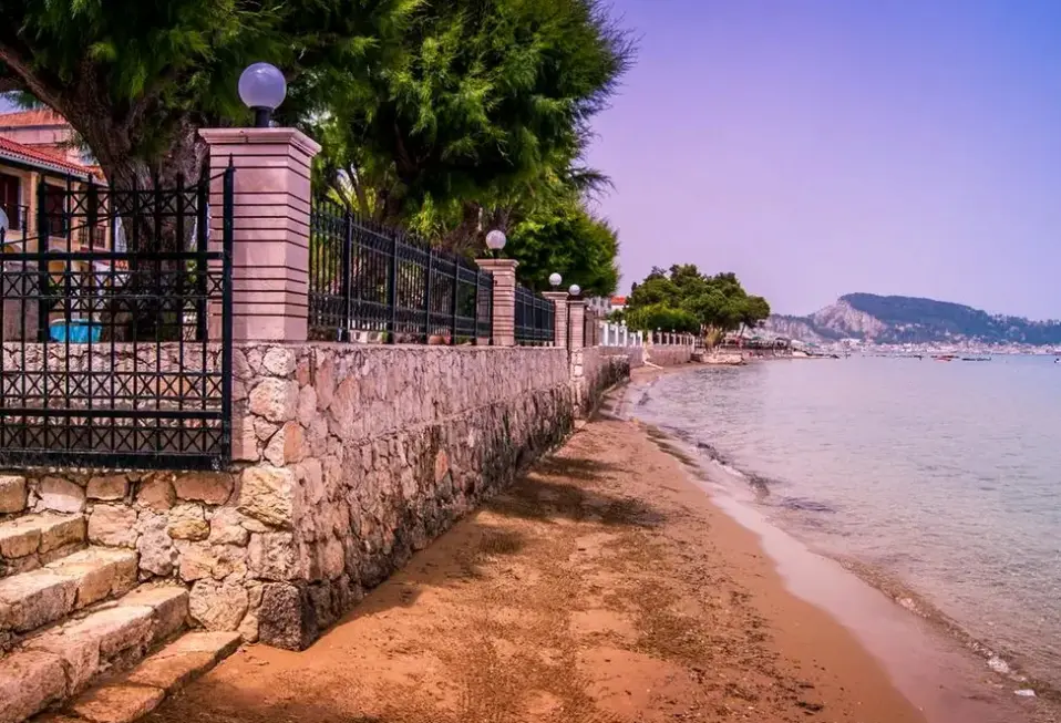 Plaża przy hotelu Iliessa Beach