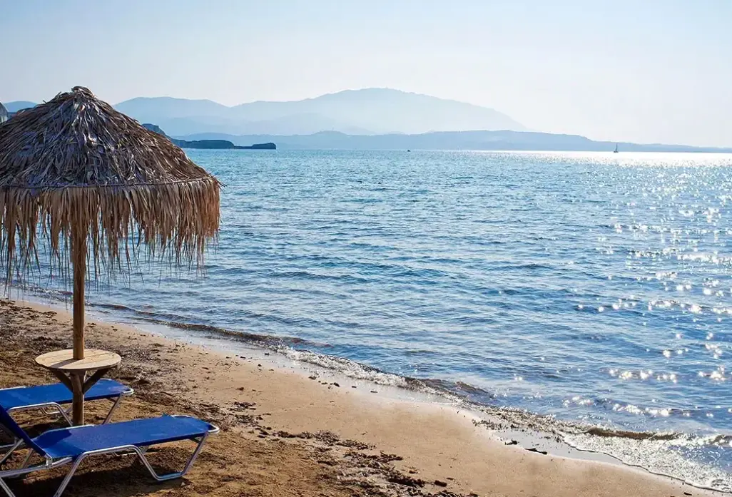 Plaża przy hotelu Ionian Sea & Aquapark