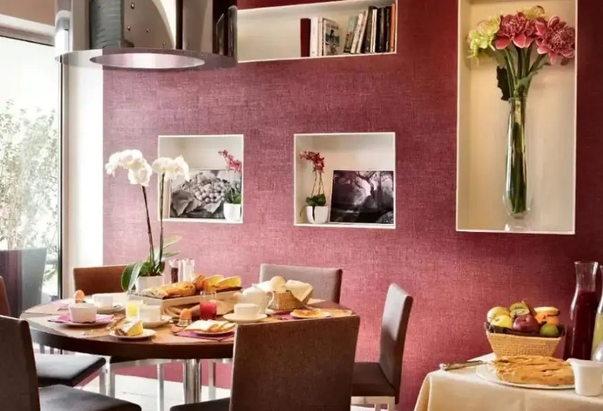Restauracja i jedzenie w hotelu Jazz (Olbia)