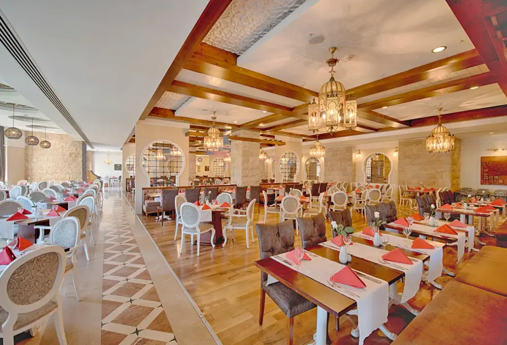 Restauracja i jedzenie w hotelu Kamelya Fulya