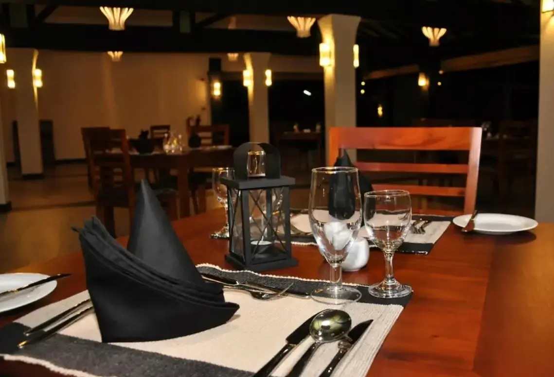 Restauracja i jedzenie w hotelu Kamili Beach Resort