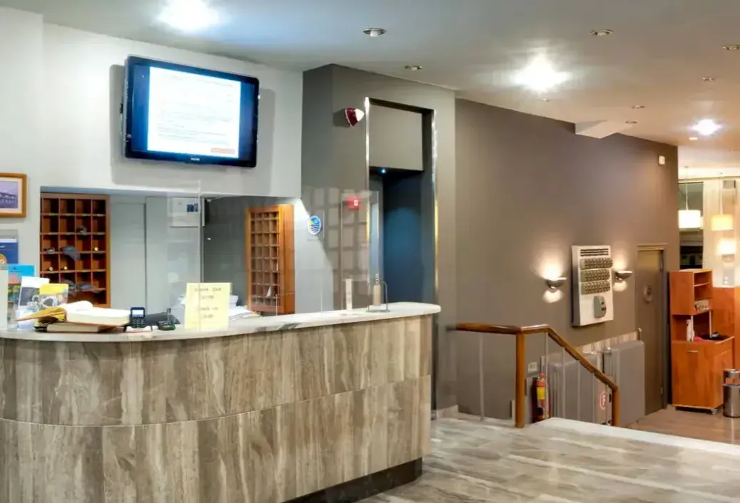 Lobby hotelu Karystion