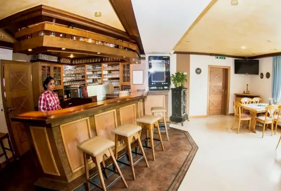 Restauracja i jedzenie w hotelu Landgasthof Wullner