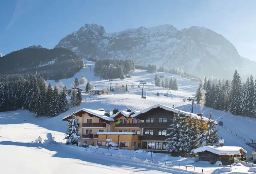 Widok z hotelu Landhotel Gasthaus Traunstein