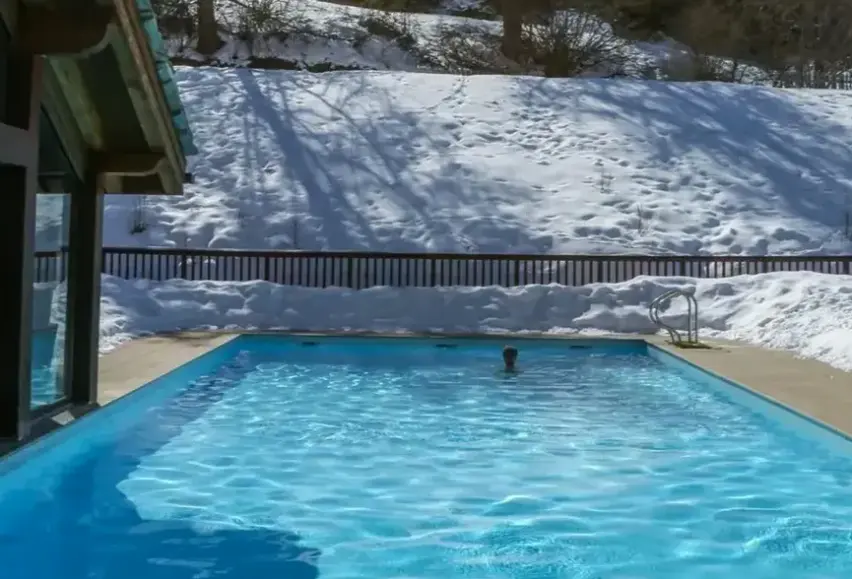Basen w hotelu Les Alpages de Val Cenis