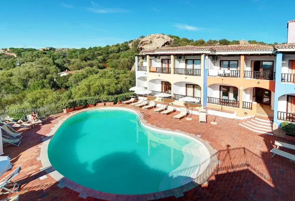 Hotel Li Graniti