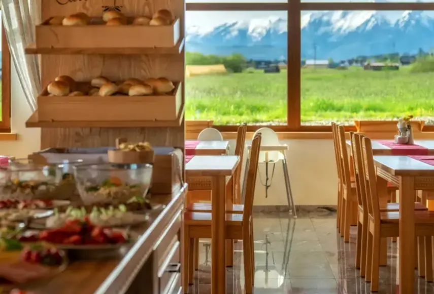Restauracja i jedzenie w hotelu Malinowy Potok